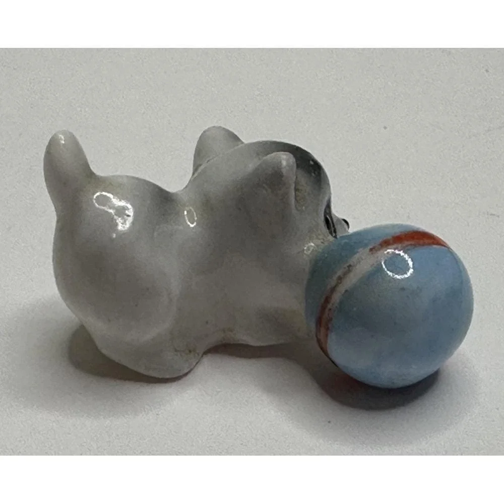 VTG 1960s Josef Miniature kitty cat figure playing with ball Figure